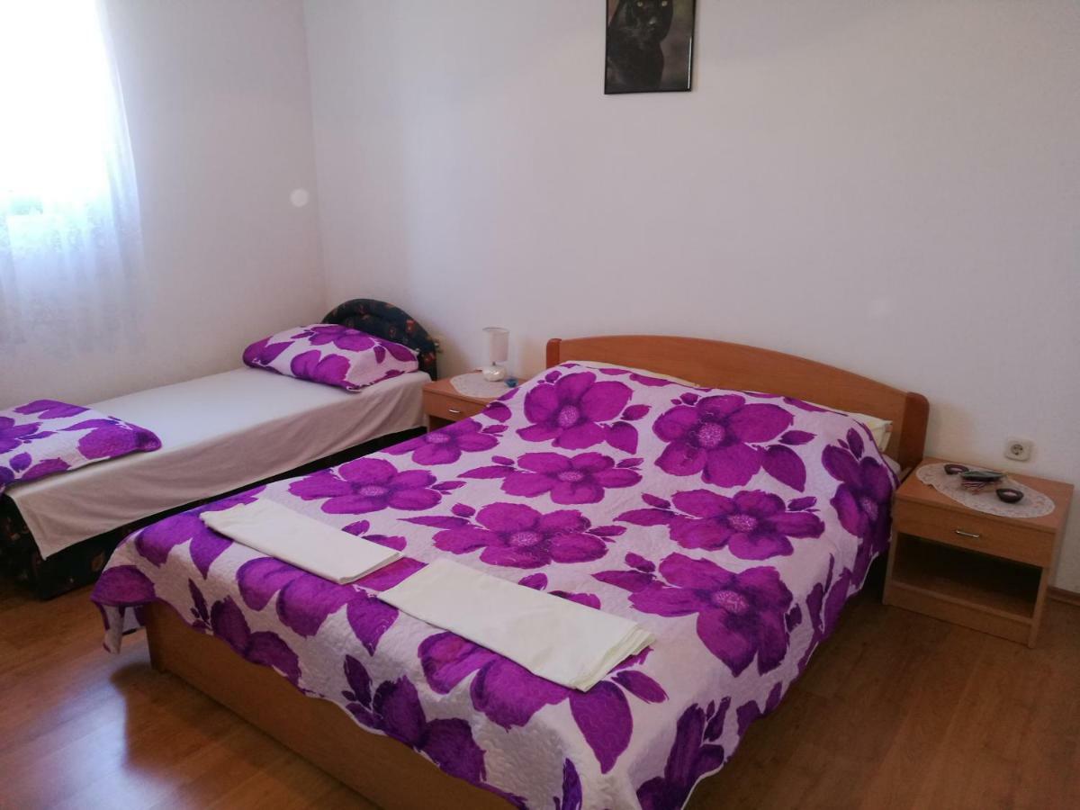 Apartman Ban 브로다리카 외부 사진