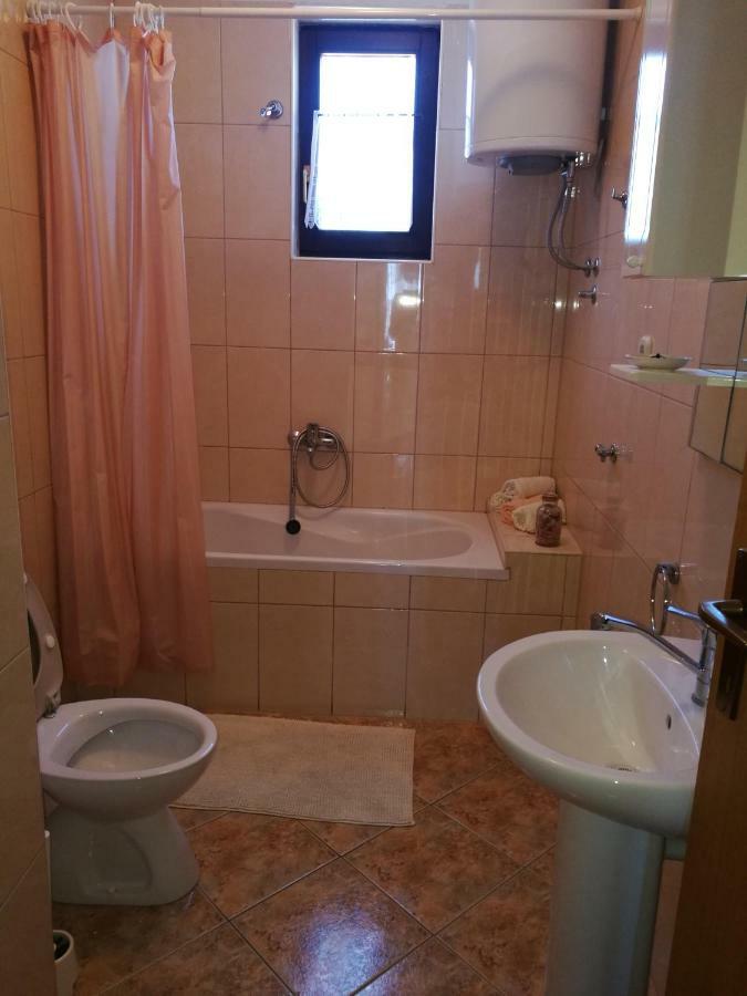 Apartman Ban 브로다리카 외부 사진